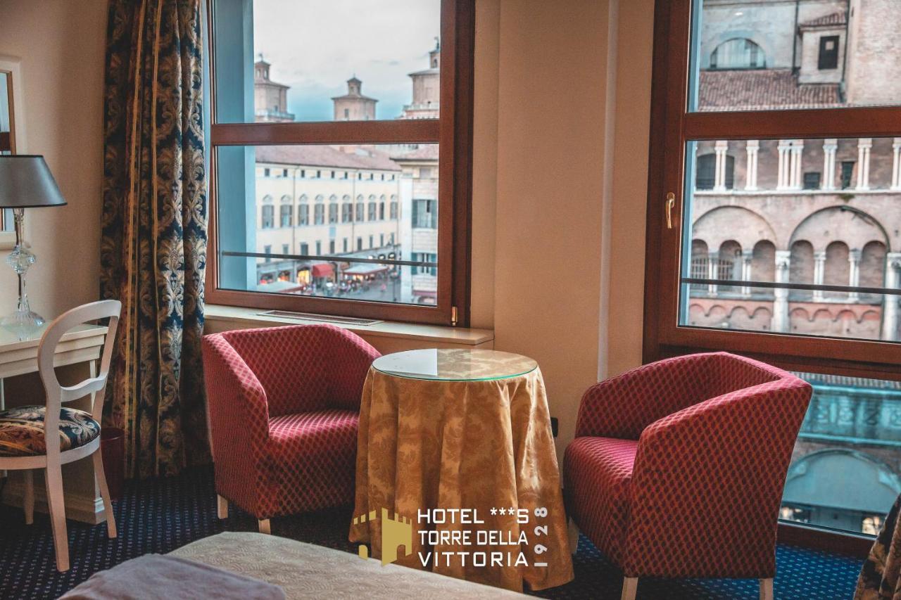 Hotel Torre Della Vittoria 1928 フェラーラ エクステリア 写真